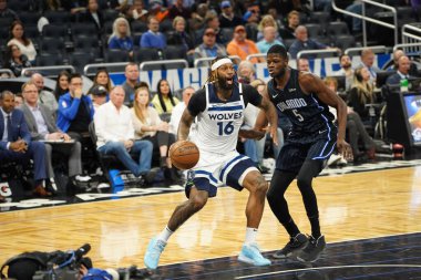 Orlando Magic 28 Şubat 2020 tarihinde Orlando Florida 'da Amway Center' da Minnesota Timberwolves 'a ev sahipliği yapar..  