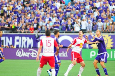 Orlando City SC, 6 Mayıs 2016 'da Orlando Florida' daki Dünya Kampı Stadyumu 'nda New York Red Bulls' a ev sahipliği yaptı.. 