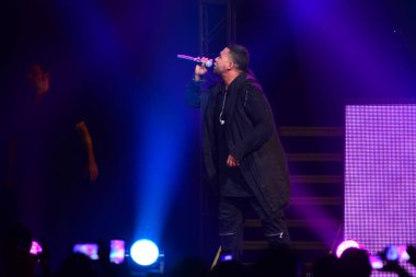 Baba Yankee ve Don Omar 7 Ağustos 2016 'da Orlando Florida' daki Amway Center 'da konser verdiler..  