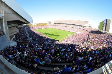 Orlando City SC, 6 Mart 2016 tarihinde Orlando Florida 'daki Citrus Bowl' da Real Salt Lake 'e ev sahipliği yaptı..