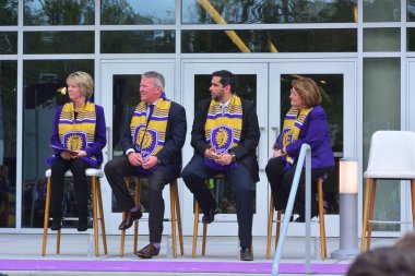 24 Şubat 2017 'de Orlando Florida' daki New Orlando City Stadyumu için kurdele kesme töreni.  