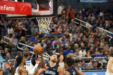 Orlando Magic 28 Şubat 2020 tarihinde Orlando Florida 'da Amway Center' da Minnesota Timberwolves 'a ev sahipliği yapar..  