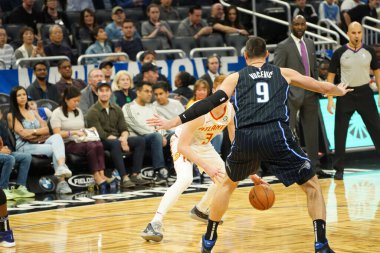 Orlando Magic 30 Aralık 2019 tarihinde Orlando, Florida 'daki Amway Center' da Atlanta Hawks 'a ev sahipliği yaptı.