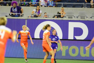 Orlando Pride sunucusu Houston Dash 23 Haziran 2016 'da Orlando Florida' daki Dünya Kampı Stadyumu 'nda..