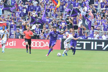 Orlando City 15 Nisan 2017 'de Florida, Orlando' daki Citrus Bowl 'da Los Angeles Galaksisine ev sahipliği yaptı..  