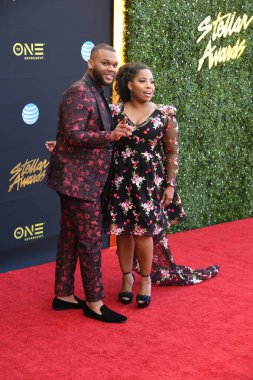 24 Mart 2018 Cumartesi günü Las Vegas 'taki Orleans Resort' ta düzenlenen 33. Yıldız Ödülleri Kırmızı Halı sırasında ünlüler.