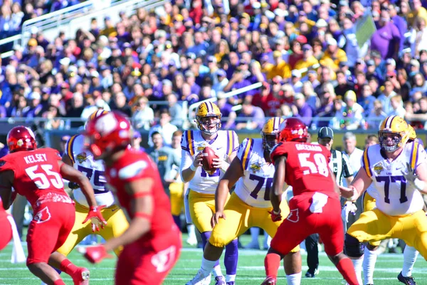 Lsu Зустрічається Луїсвіллом Під Час Citrus Bowl Стадіоні Camping World — стокове фото