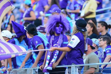 Orlando Pride sunucusu Houston Dash 23 Haziran 2016 'da Orlando Florida' daki Dünya Kampı Stadyumu 'nda..
