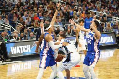 Orlando Magic 27 Aralık 2019 Cuma günü Orlando, Florida 'daki Amway Arena' da Philadelphia 76ers 'a ev sahipliği yapıyor..