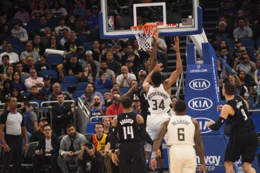 Orlando Magic, 19 Ocak 2019 Cumartesi günü Orlando Florida 'daki Amway Arena' da Milwaukee Doları 'na ev sahipliği yapıyor..