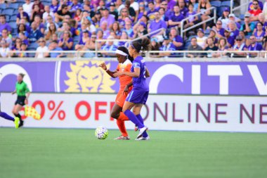 Orlando Pride sunucusu Houston Dash 23 Haziran 2016 'da Orlando Florida' daki Dünya Kampı Stadyumu 'nda..