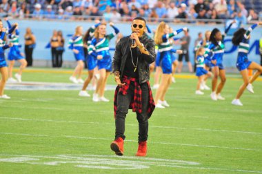 Kuzey Carolina 29 Aralık 2015 tarihinde Orlando Florida 'daki Kamp Dünya Stadyumu' nda oynanan Russell Atletizm Kupası 'nda Baylor ile karşılaşacak..