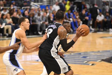 Orlando Magic, 19 Aralık 2018 tarihinde Orlando Florida 'daki Amway Center' da San Antonio Spurs 'a ev sahipliği yapmaktadır.. 