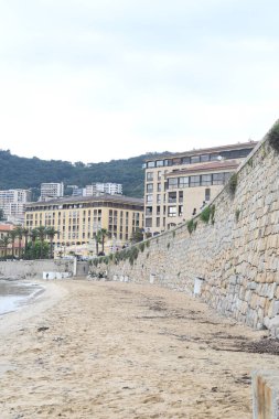 Sahilde ve sahil manzarası 