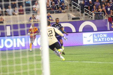 Orlando City SC, 29 Haziran 2016 'da Orlando Florida' daki Kamp Dünyası Stadyumu 'nda Fort Lauderdale Strikers' a ev sahipliği yaptı..
