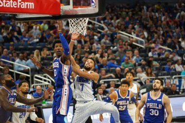 Orlando Magic 13 Ekim 2019 'da Florida, Orlando' daki Amway Center 'da Philadelphia 76ers' a ev sahipliği yaptı..  