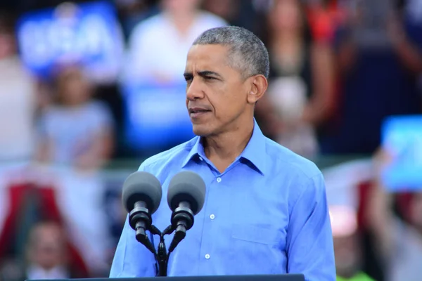 Prezydent Barack Obama Przemawia Wiecu Kampanii Stadionie Osceola Heritage Park — Zdjęcie stockowe