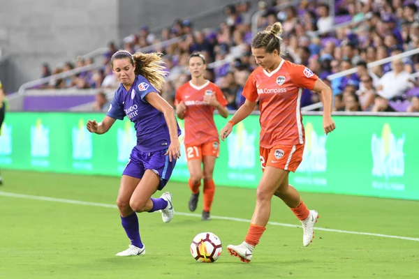 Orlando Pride 28 Haziran 2018 'de Orlando City Stadyumu' nda Houston Dash 'e ev sahipliği yaptı..  