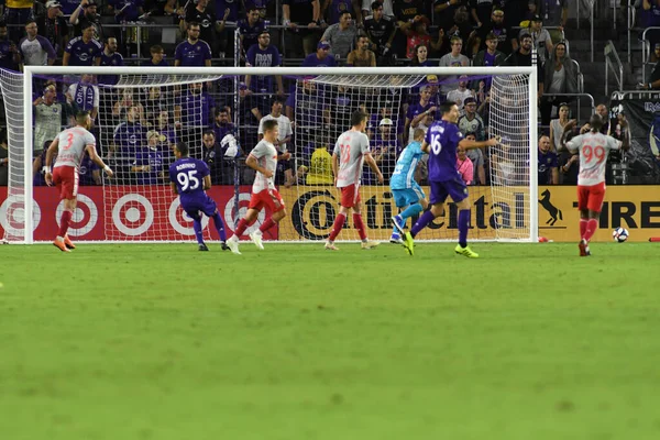 Orlando City 21 Temmuz 2019 tarihinde Florida, Orlando 'da Exploria Stadyumu' nda New York Red Bulls 'a ev sahipliği yaptı..