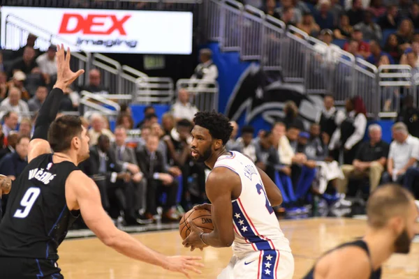 Orlando Magic, Philadelphia 76ers 'ı 14 Kasım 2018' de Orlando Florida 'daki Amway Center' da ağırlıyor..