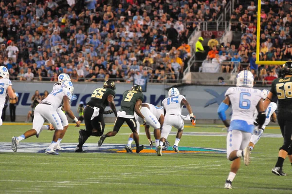 Severní Karolína Čelí Baylor Během Russell Athletic Bowl Stadionu Camping — Stock fotografie