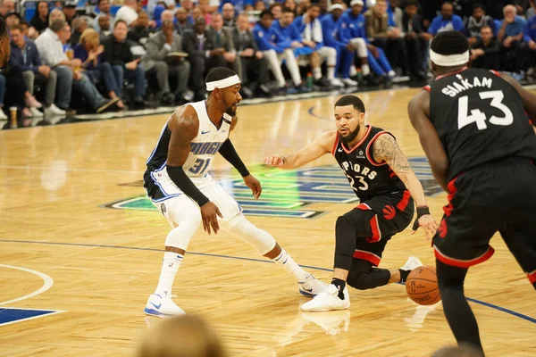 Orlando Magic 21 Nisan 2019 tarihinde Orlando Florida 'daki Amway Arena' da düzenlenen NBA Playoff 1 'de Toronto Rapçileri' ne ev sahipliği yapıyor..