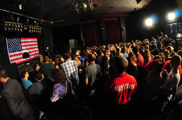 Cantante Jon Bon Jovi Actúa State Street Theater Apoyo Candidatura — Foto de Stock