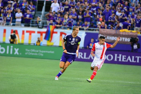 Orlando City SC, 18 Haziran 2016 'da Orlando Florida' daki Camp World Stadyumu 'nda San Jose Depremleri' ne ev sahipliği yaptı..