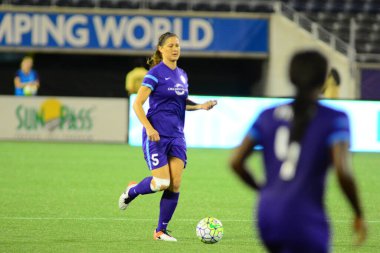 Orlando Pride sunucusu Houston Dash 23 Haziran 2016 'da Orlando Florida' daki Dünya Kampı Stadyumu 'nda..