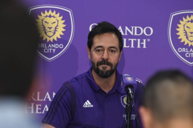 Orlando City SC oyuncusu Luis Nani 'ye hoş geldin diyor.  