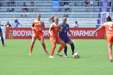 Orlando Pride, 24 Haziran 2017 tarihinde Orlando City Stadyumu 'nda Houston Dash' e ev sahipliği yaptı..  
