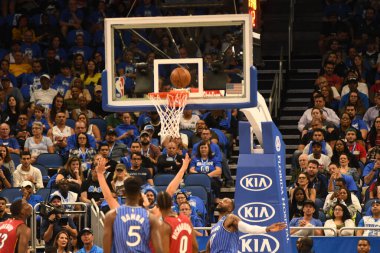 Orlando Magic 17 Ekim 2018 'de Orlando Florida' daki Amway Center 'da Miami Heat' i sunar.. 