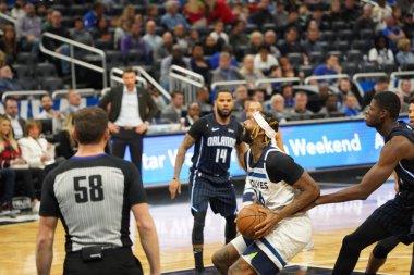 Orlando Magic 28 Şubat 2020 tarihinde Orlando Florida 'da Amway Center' da Minnesota Timberwolves 'a ev sahipliği yapar..  
