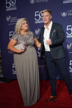 15 Ekim 2019 'da Nashville, Tennessee' deki Linbscome Üniversitesi 'nde verilen 50. GMA Dove Ödülleri sırasında kırmızı halı. 