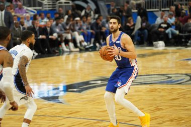 Orlando Magic, Philadelphia 76ers 'ı 13 Kasım 2019 Çarşamba günü Amway Center' da ağırlamaktadır. Fotoğraf: Marty Jean-Louis