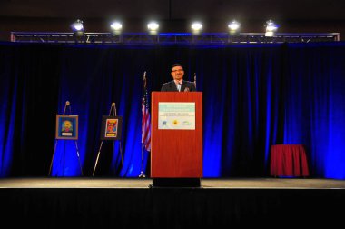 Florida Valisi Rick Scott 13 Ekim 2015 'te Orlando Florida' daki İnanç Sempozyumunda konuşma yapacak..