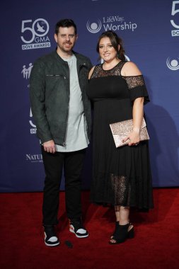 15 Ekim 2019 'da Nashville, Tennessee' deki Linbscome Üniversitesi 'nde verilen 50. GMA Dove Ödülleri sırasında kırmızı halı. 