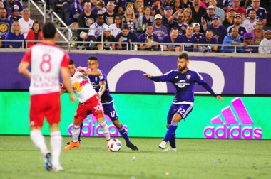 Orlando City SC, 6 Mayıs 2016 'da Orlando Florida' daki Dünya Kampı Stadyumu 'nda New York Red Bulls' a ev sahipliği yaptı..