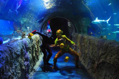 30 Ağustos 2016 'da Orlando Florida' daki güzel Orlando Eye 'daki Cirque du Soleil gösterisi.