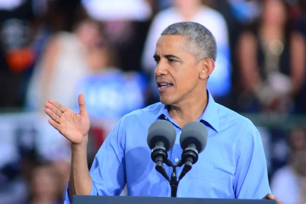 Prezydent Barack Obama Przemawia Wiecu Kampanii Stadionie Osceola Heritage Park — Zdjęcie stockowe