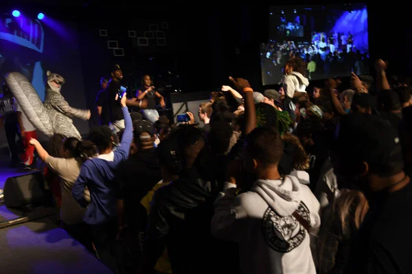 Crossover Kilisesi, 6 Ekim 2018 'de Tampa Florida' daki Crossover Kilisesi 'nde iki yıllık lezzet festivaline ev sahipliği yapıyor..