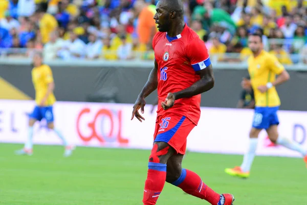 Brezilya, 8 Haziran 2016 tarihinde Orlando Florida 'daki Copa America Centenario' da Haiti ile karşılaştı.. 