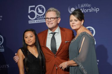 15 Ekim 2019 'da Nashville, Tennessee' deki Linbscome Üniversitesi 'nde verilen 50. GMA Dove Ödülleri sırasında kırmızı halı. 