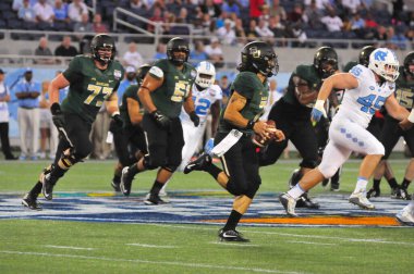 Kuzey Carolina 29 Aralık 2015 tarihinde Orlando Florida 'daki Kamp Dünya Stadyumu' nda oynanan Russell Atletizm Kupası 'nda Baylor ile karşılaşacak.. 