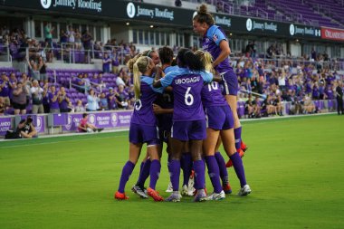 Foto Prides, 11 Mayıs 2019 Cumartesi günü Orlando City Stadyumu 'nda Portland Thorns FC' ye ev sahipliği yapıyor..