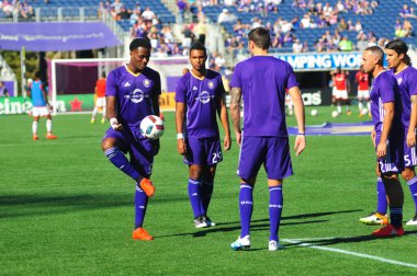 Orlando City SC, 23 Ekim 2016 'da Orlando Florida' daki Camp World Stadyumu 'nda DC United' ı ağırladı..  