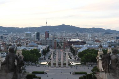 Akşamları şehir ışıklarına bak, şehir manzarası