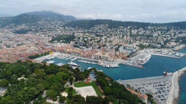 Şehir plajlı sahil manzarası çok güzel.