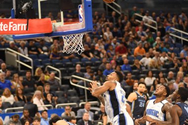 Orlando Magic 10 Ekim 2018 tarihinde Orlando Florda 'daki Amway Center' da Memphis Grizzilies 'e ev sahipliği yaptı..  