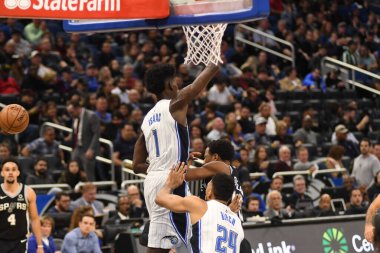 Orlando Magic, 19 Aralık 2018 tarihinde Orlando Florida 'daki Amway Center' da San Antonio Spurs 'a ev sahipliği yapmaktadır.. 